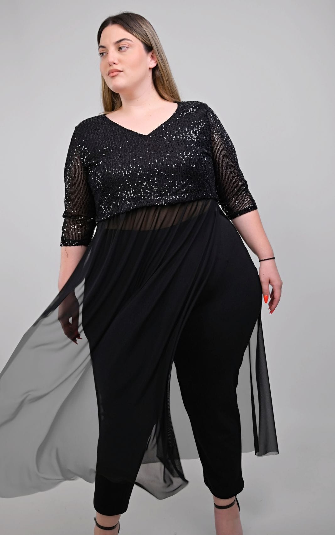 Μοντέρνες plus size μπλούζες συλλογή 2025